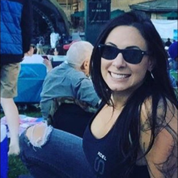 Meet your Posher, Corrinne - Picture 1 of 1